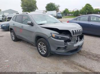  Salvage Jeep Cherokee