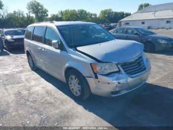  Salvage Chrysler Town & Country