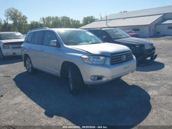  Salvage Toyota Highlander