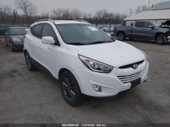  Salvage Hyundai TUCSON