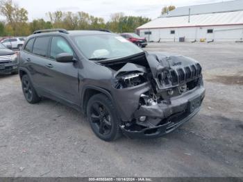  Salvage Jeep Cherokee