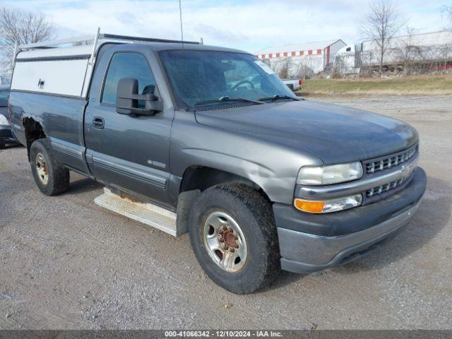  Salvage Chevrolet Silverado 2500