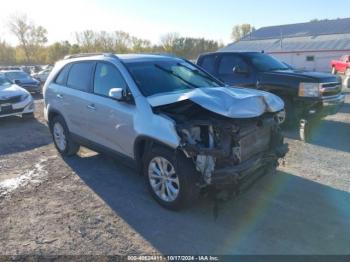  Salvage Kia Sorento