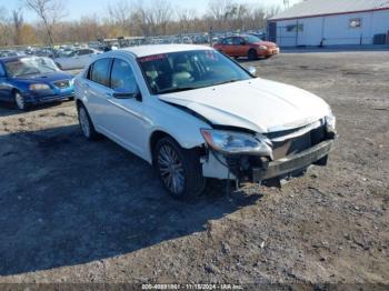  Salvage Chrysler 200