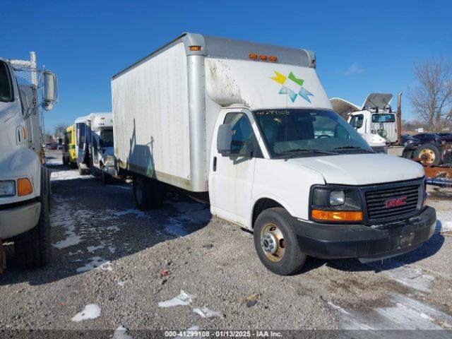  Salvage General Motors Savana Cutaway