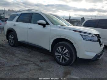  Salvage Nissan Pathfinder