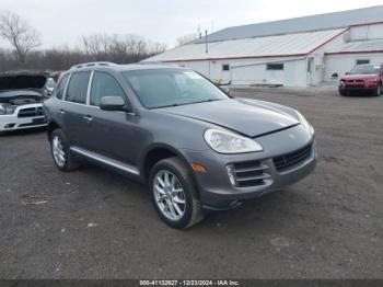  Salvage Porsche Cayenne