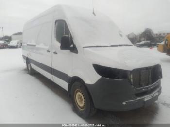  Salvage Mercedes-Benz Sprinter 2500