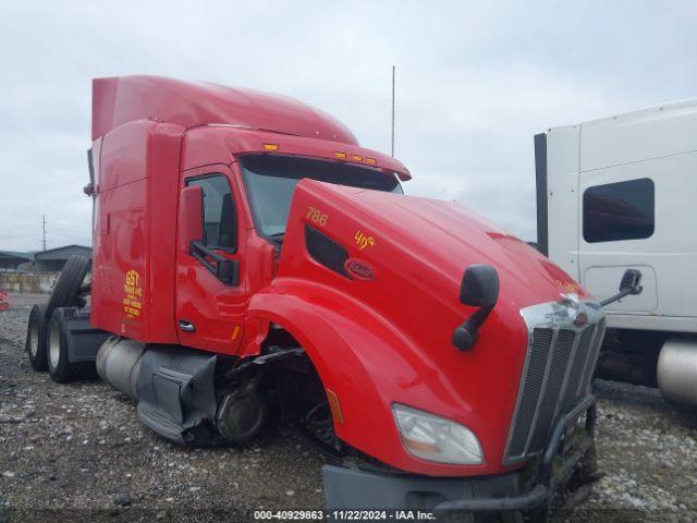  Salvage Peterbilt 579