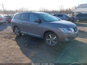  Salvage Nissan Pathfinder