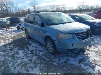  Salvage Chrysler Town & Country