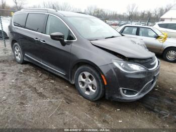  Salvage Chrysler Pacifica