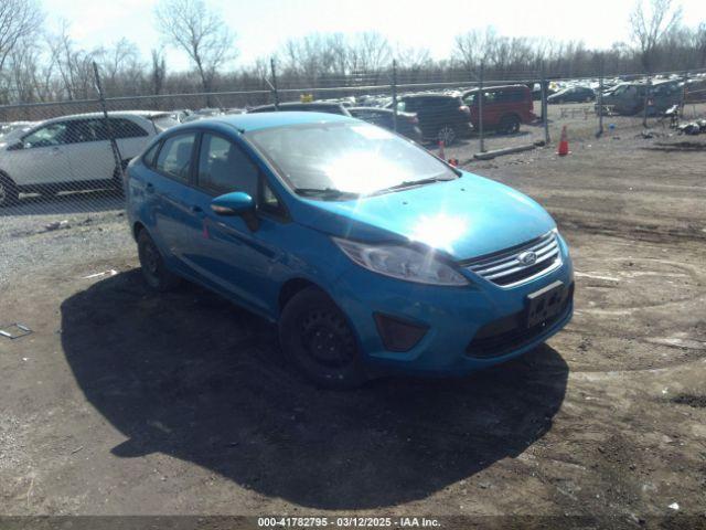  Salvage Ford Fiesta