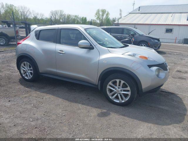  Salvage Nissan JUKE