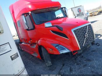  Salvage Volvo Vnl