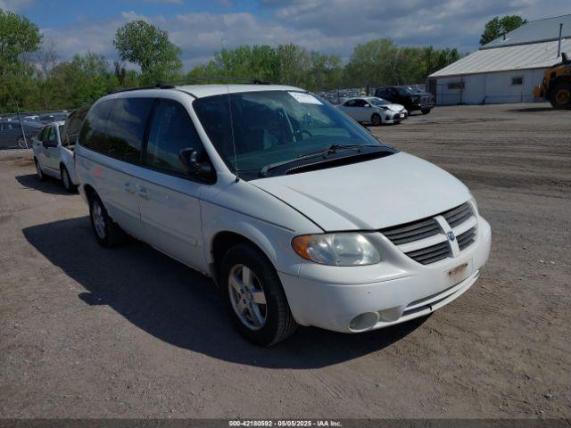  Salvage Dodge Grand Caravan