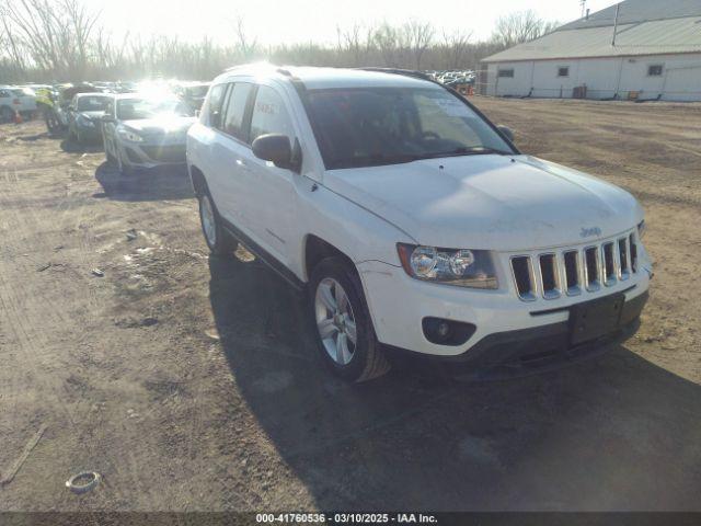  Salvage Jeep Compass