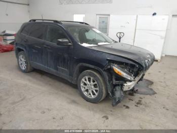  Salvage Jeep Cherokee