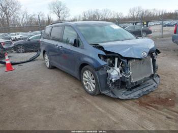  Salvage Toyota Sienna
