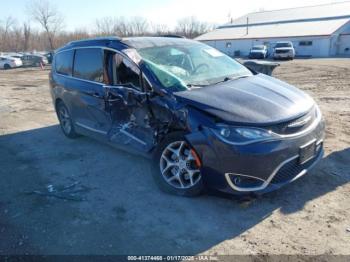  Salvage Chrysler Pacifica