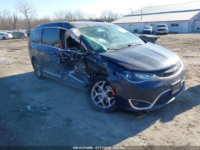  Salvage Chrysler Pacifica