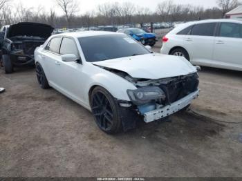  Salvage Chrysler 300