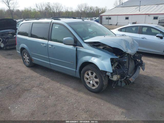  Salvage Chrysler Town & Country