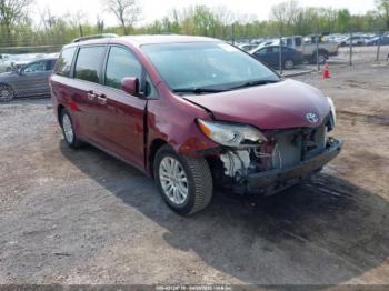  Salvage Toyota Sienna