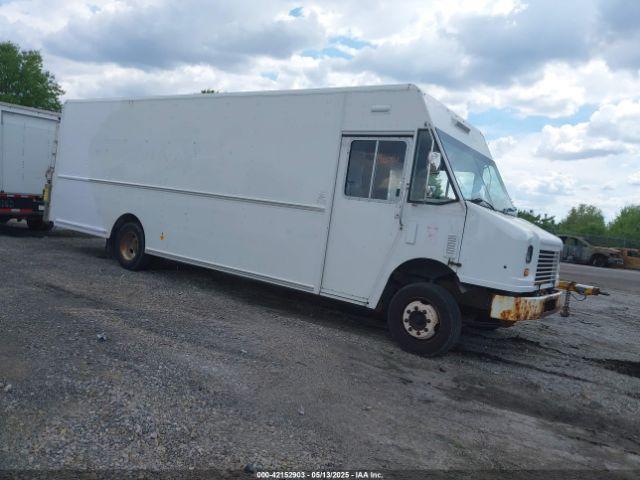  Salvage Workhorse Custom Cha Commercial Chassis