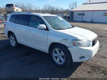  Salvage Toyota Highlander