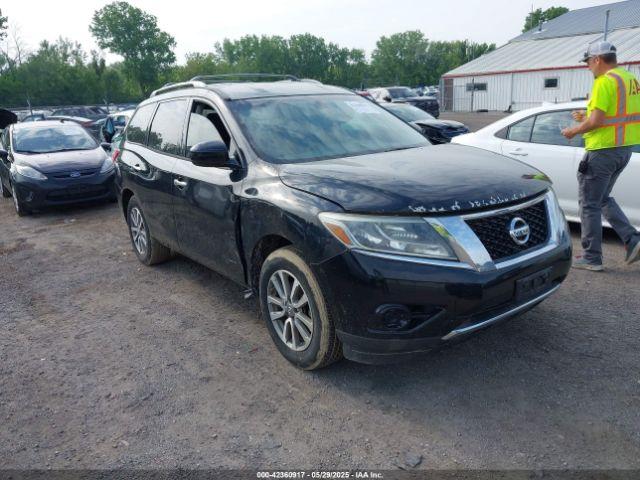  Salvage Nissan Pathfinder