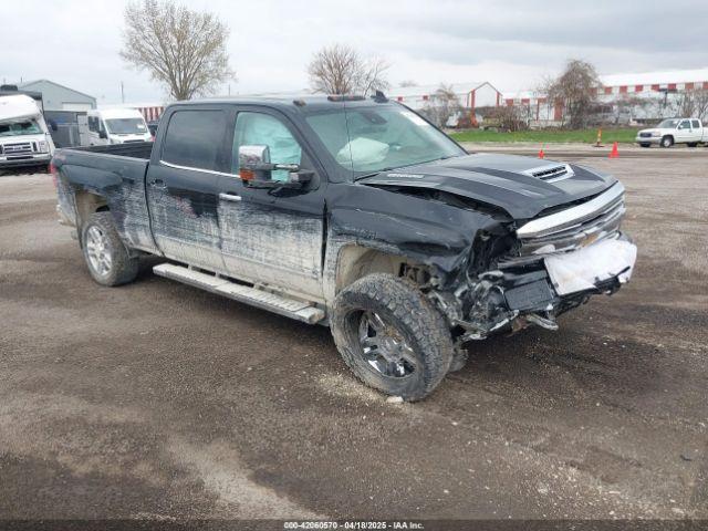  Salvage Chevrolet Silverado 2500