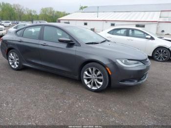  Salvage Chrysler 200