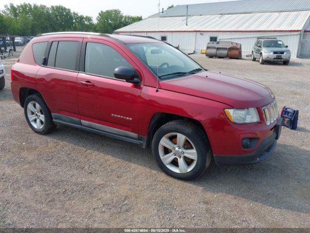  Salvage Jeep Compass