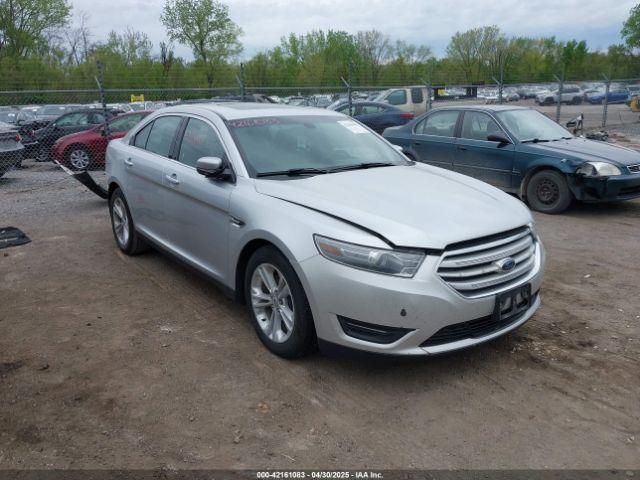  Salvage Ford Taurus