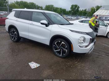  Salvage Mitsubishi Outlander