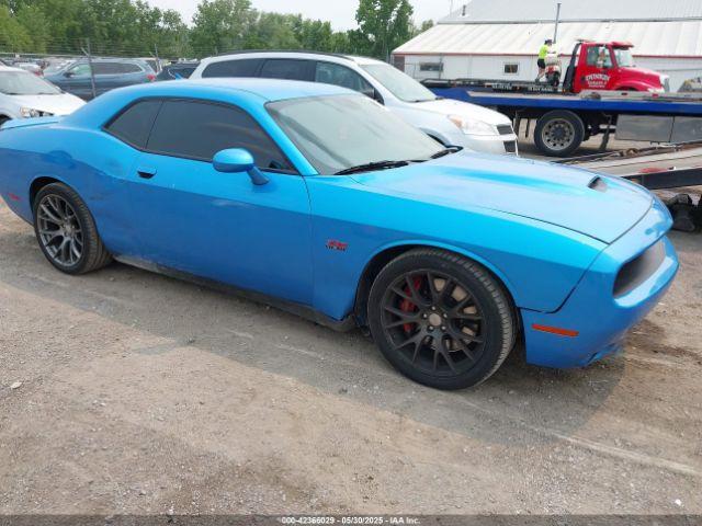  Salvage Dodge Challenger