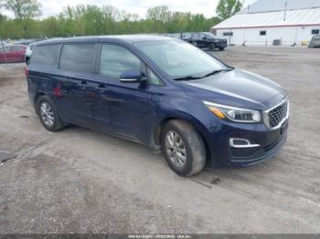  Salvage Kia Sedona