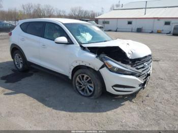  Salvage Hyundai TUCSON