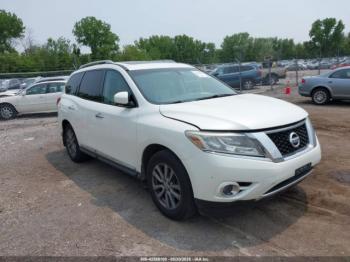  Salvage Nissan Pathfinder