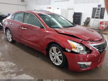  Salvage Nissan Altima