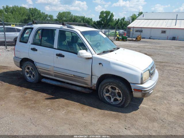 Salvage Chevrolet Tracker