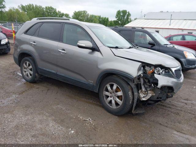 Salvage Kia Sorento