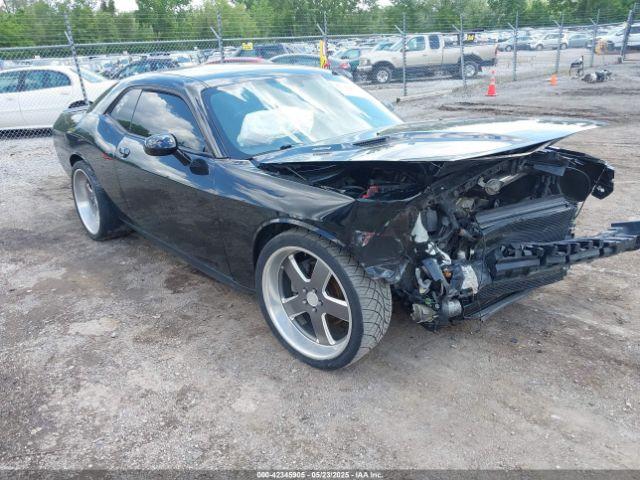  Salvage Dodge Challenger
