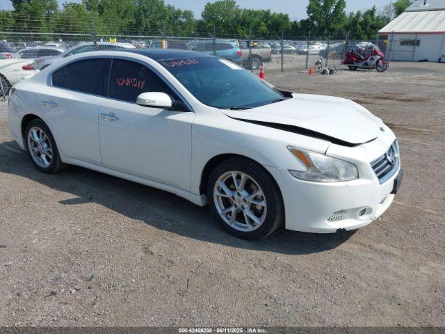  Salvage Nissan Maxima