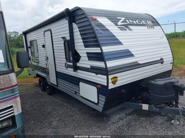  Salvage Zinger Travel Trailer