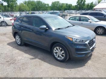  Salvage Hyundai TUCSON