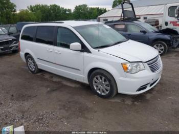  Salvage Chrysler Town & Country