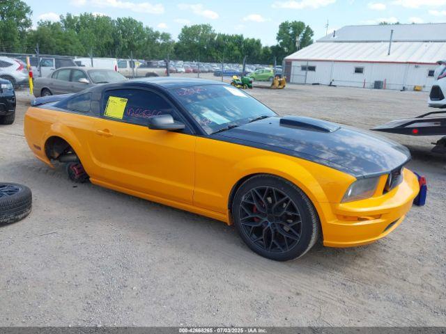  Salvage Ford Mustang