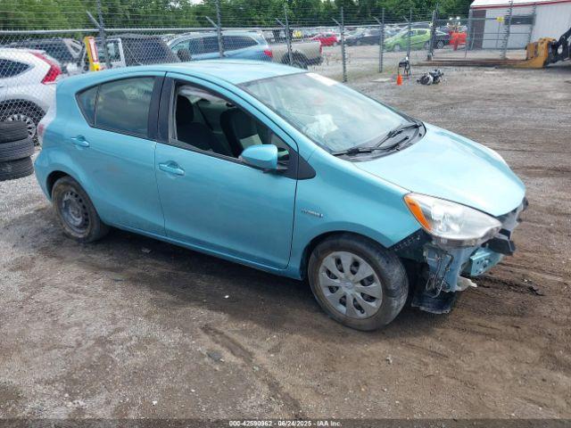  Salvage Toyota Prius c
